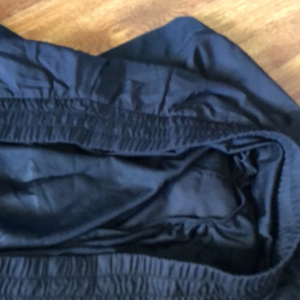 Energy Zone black fully lined running shorts in size 2X